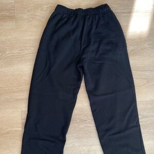 ALO Yoga Women’s Black Sweatpants